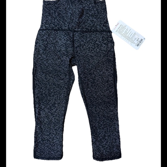 Lululemon Train Times Crop 17” Leggings Sz 2 Soundwave White Black/Black NWT - Picture 2 of 9